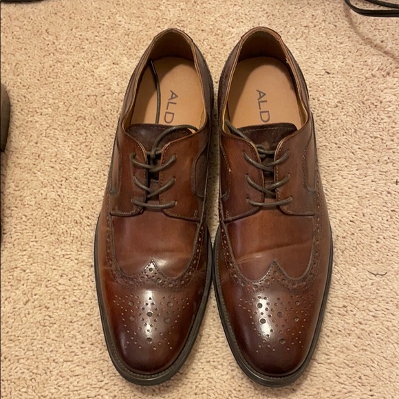 Brown leather Wing tip dress shoes - Picture 1 of 8